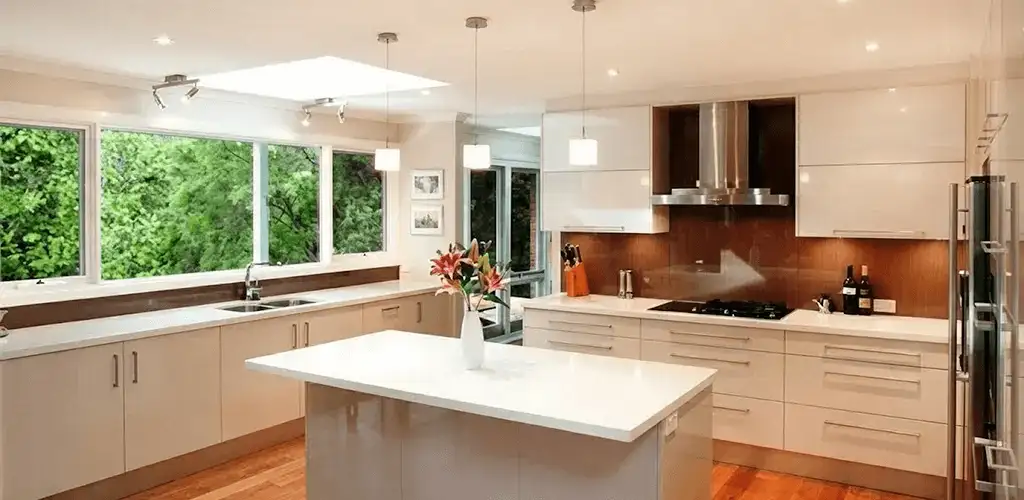 Kitchen cabinet refacing and remodel results in a modern kitchen in Little Rock, AR