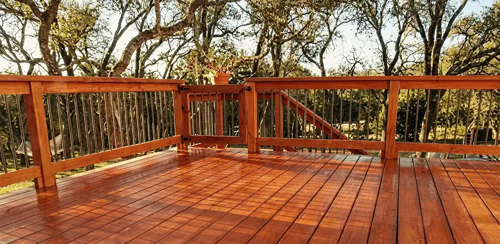 Deck sealing results with a freshly sealed wood deck in Little Rock, AR